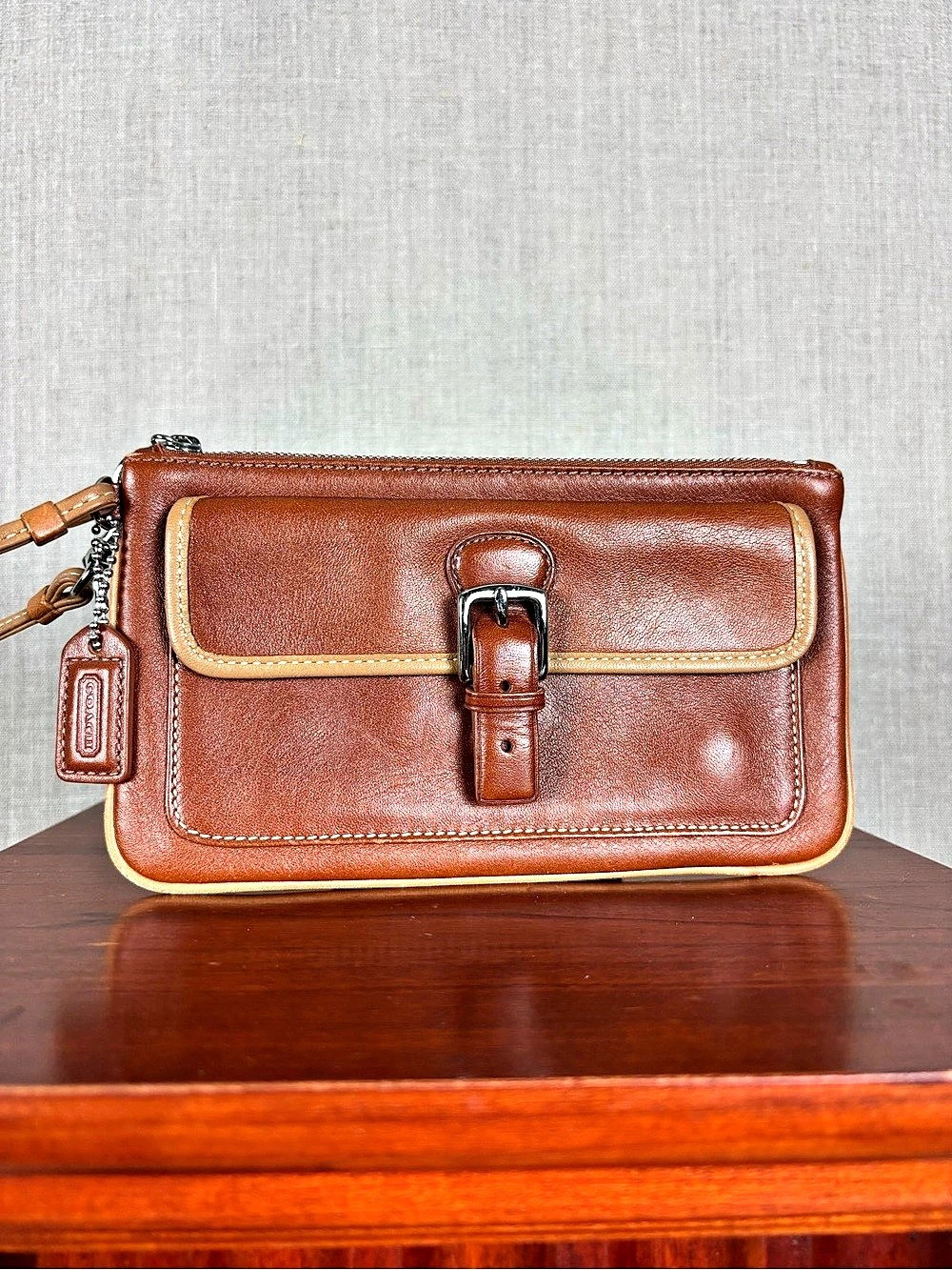 Coach Brown Leather Wristlet Tan Trim Front Buckle Pocket Zip Top Clutch